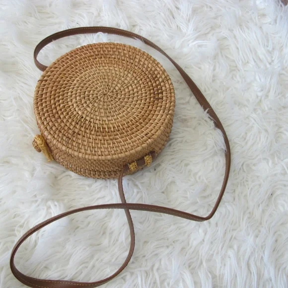 Round Rattan Bohemian boho vacation Straw Handwoven Fashion Women's Purse EUC - Picture 7 of 7